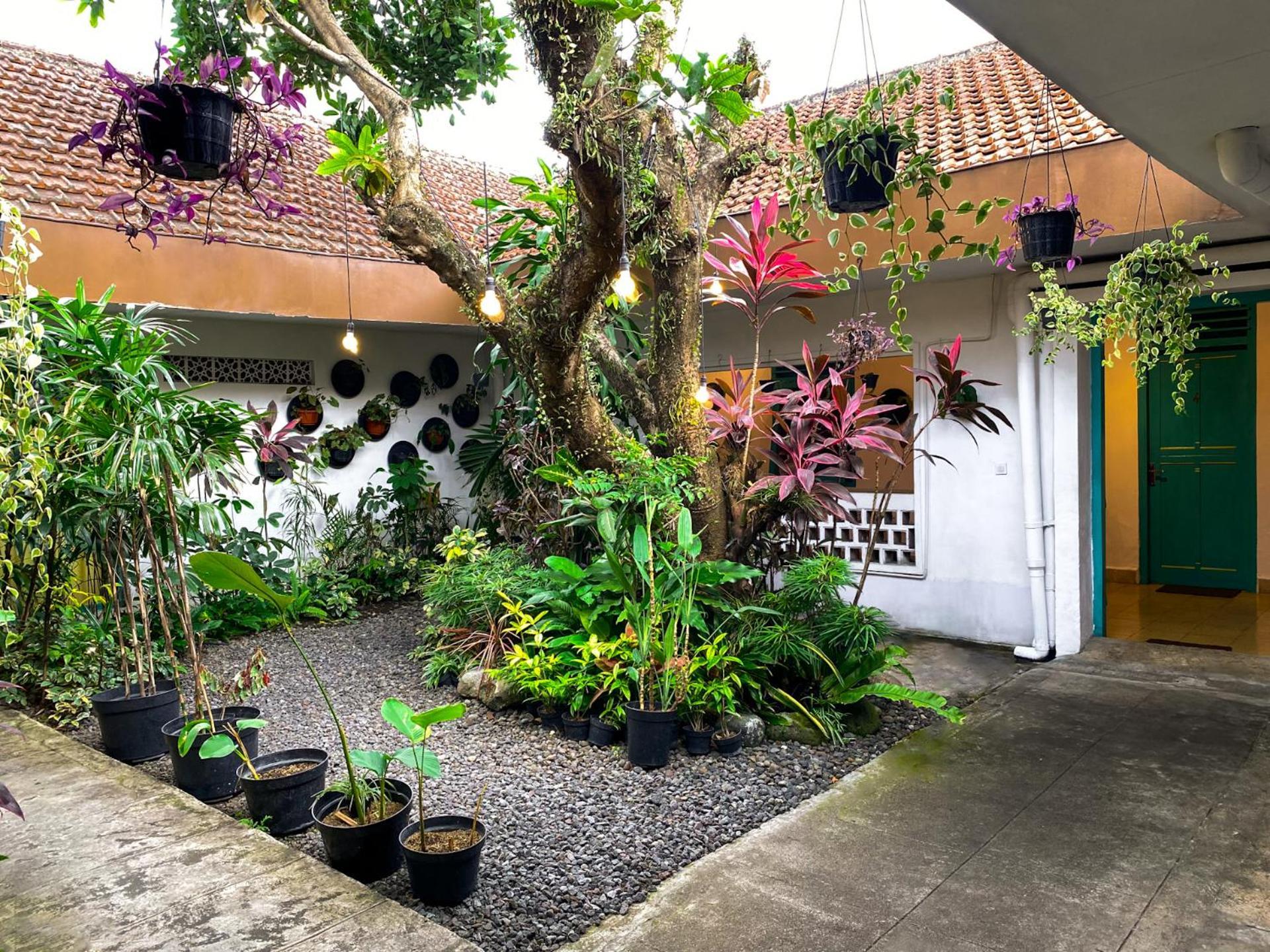 Snooze Malang Hostel Eksteriør bilde